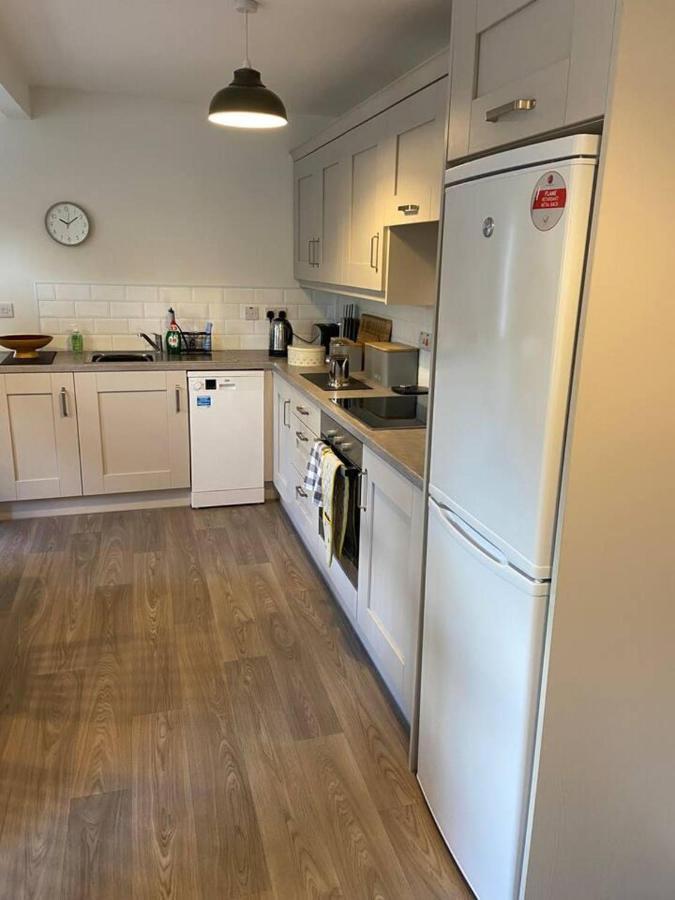 Town House In Ideal Location Central Enniskillen Ngoại thất bức ảnh